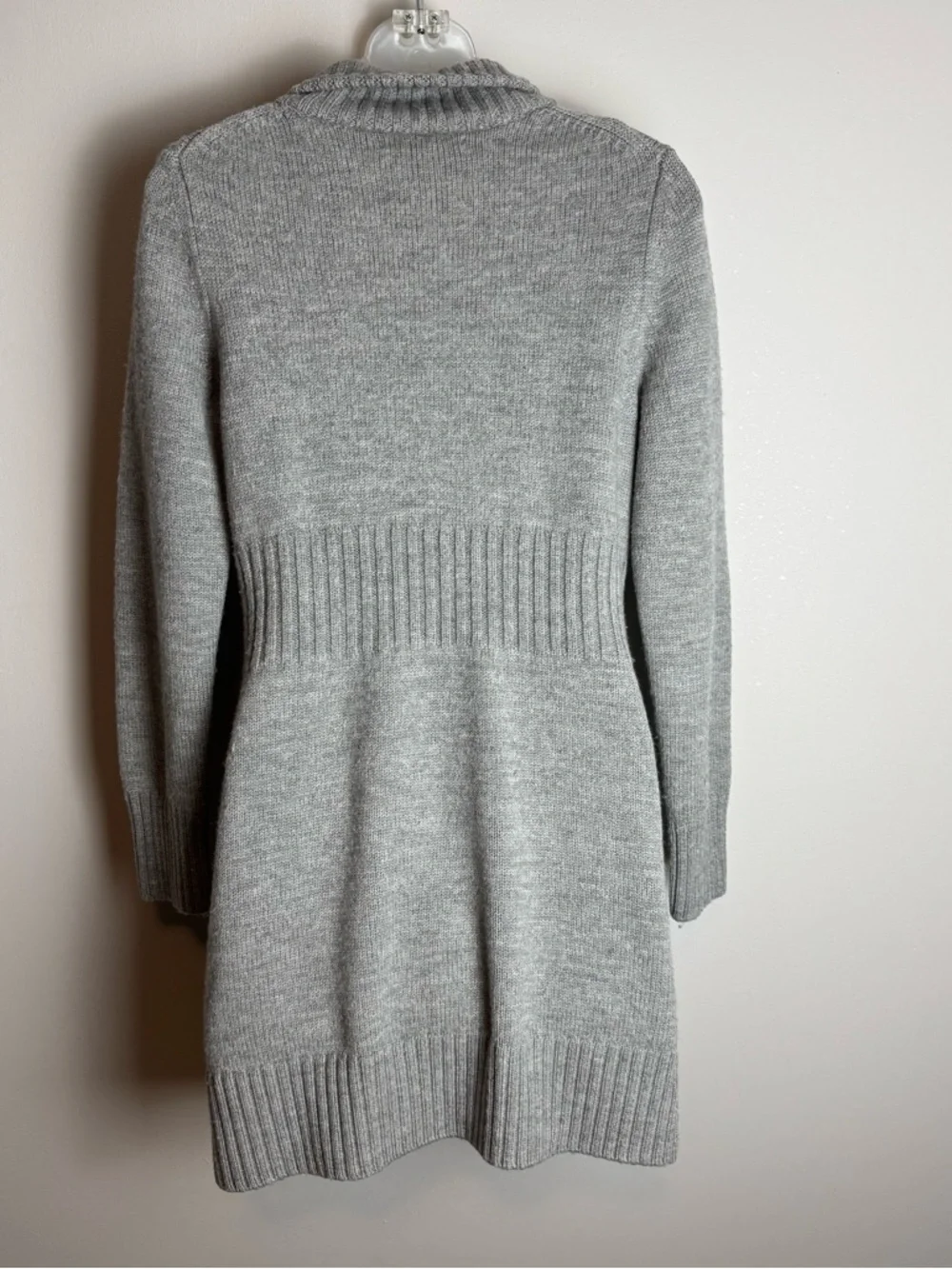 Banana Republic 100% Merino Wool Long Line Button Up Sweater Cardigan Size M - Picture 9 of 10